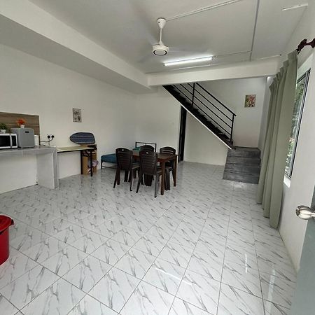 Inderapura Villa Free Parking Шах Алам Екстериор снимка